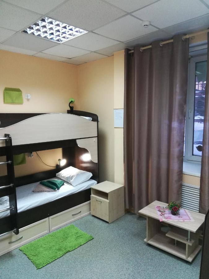 Dachny Hostel На Метро "Заельцовская" Novosibirsk Ngoại thất bức ảnh